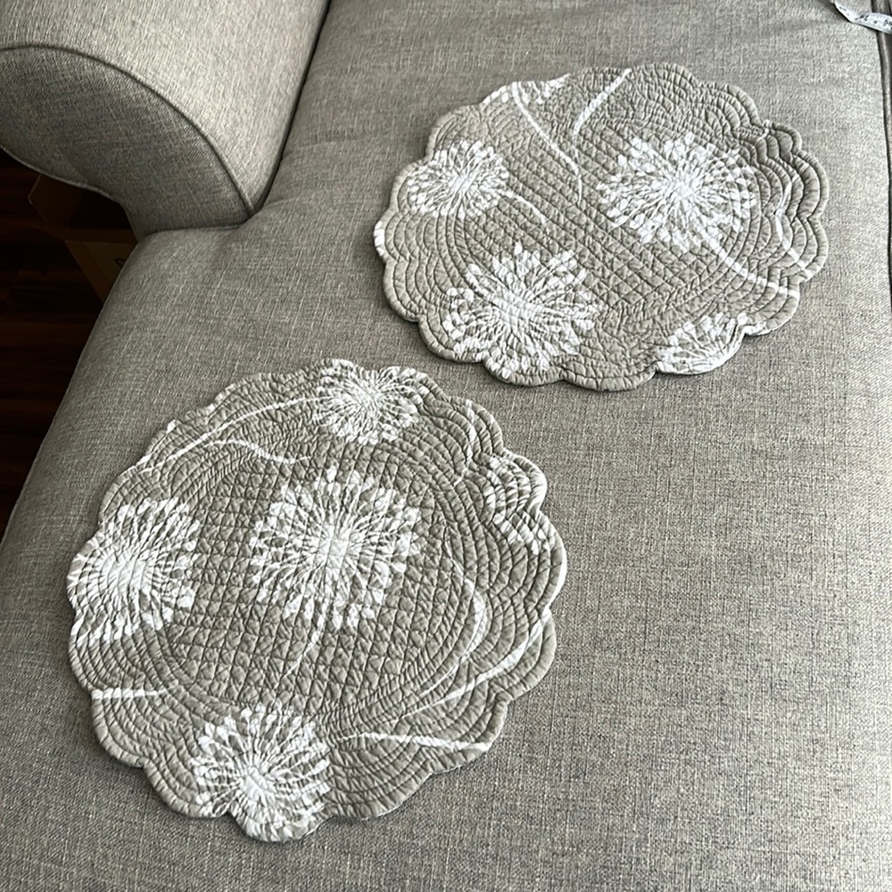 TWO Round Quilted Dandelion Print Placemats Scalloped Edge
